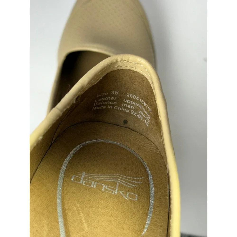 Dansko Tan Perforated Leather Wedge Loafers Shoes Womens Size 36 5.5-6